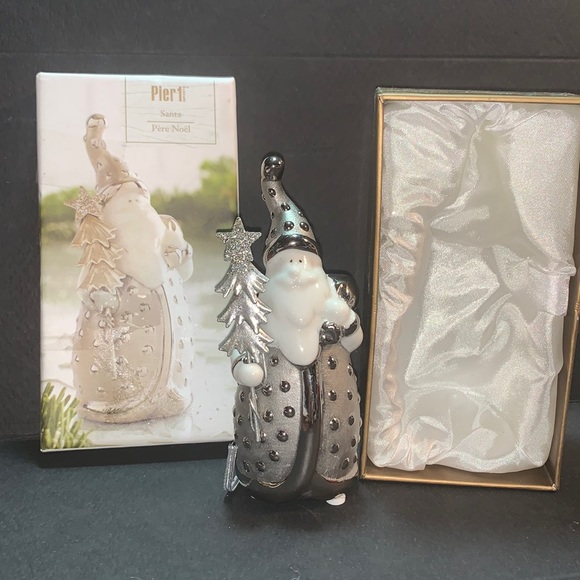 Pier 1 Imports Santa Pere Silver & White Ceramic Figurine Original Box Retired - Picture 7 of 8